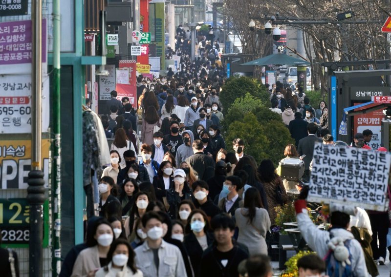 Seul uveo nošenje maski na svim javnim mjestima