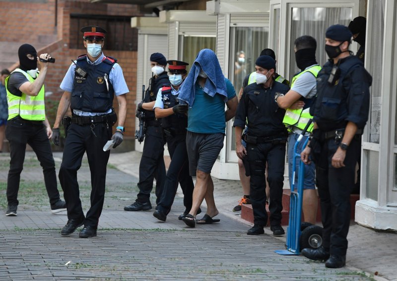 Policija u Barceloni uhitila dvojicu Alžiraca, navodno planirali teroristički napad