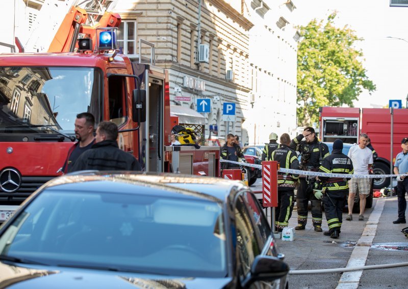 Požar u središtu Rijeke, dim se širio Korzom