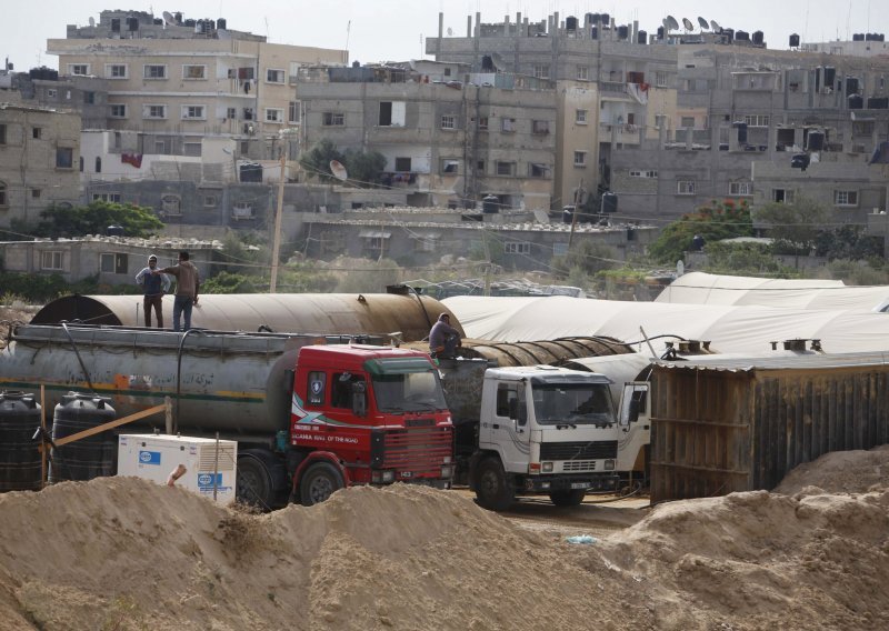 Cijela Gaza nema kapi goriva