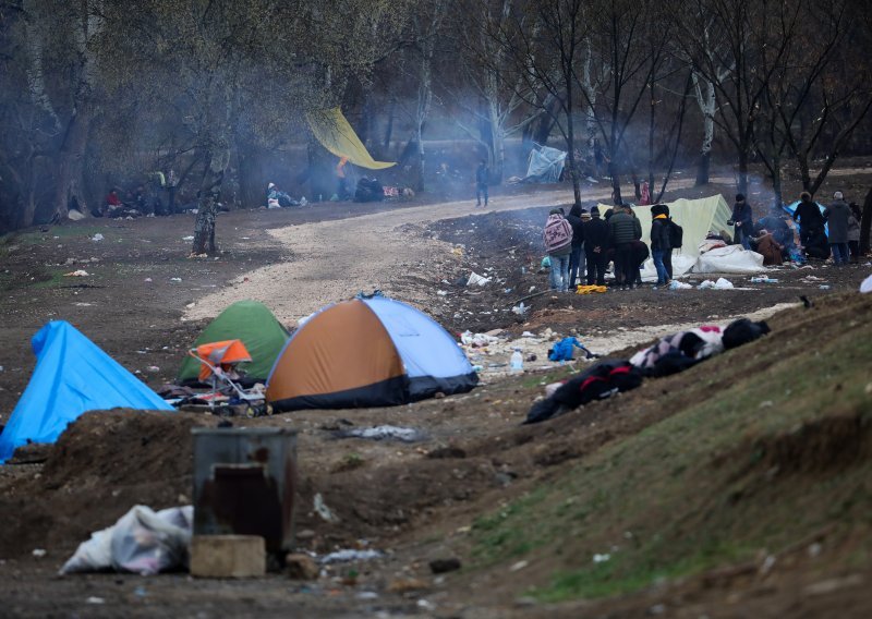 Trideset i jedan migrant pronađen u kamionu hladnjači na njemačko-češkoj granici