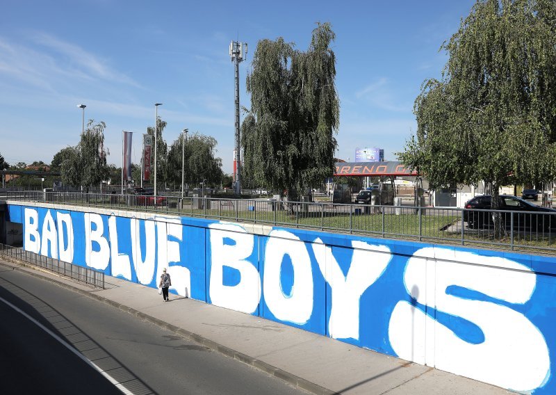 [VIDEO] Bad Blue Boysi svoju su ljubav prema Dinamu odlučili izraziti na 'umjetnički' način, a ovaj mural spada među najveće u Hrvatskoj