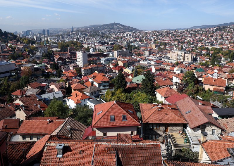 Nakon oba premijera, u BiH zaražen i ravnatelj obavještajne agencije