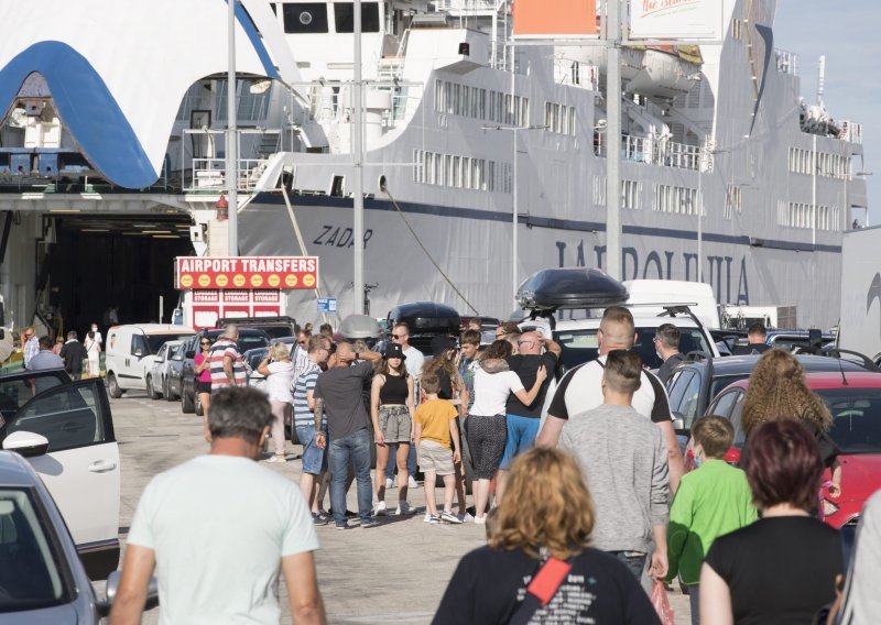 Splitska Zračna i Trajektna luka za vikend očekuju rekordnih 73.000 putnika