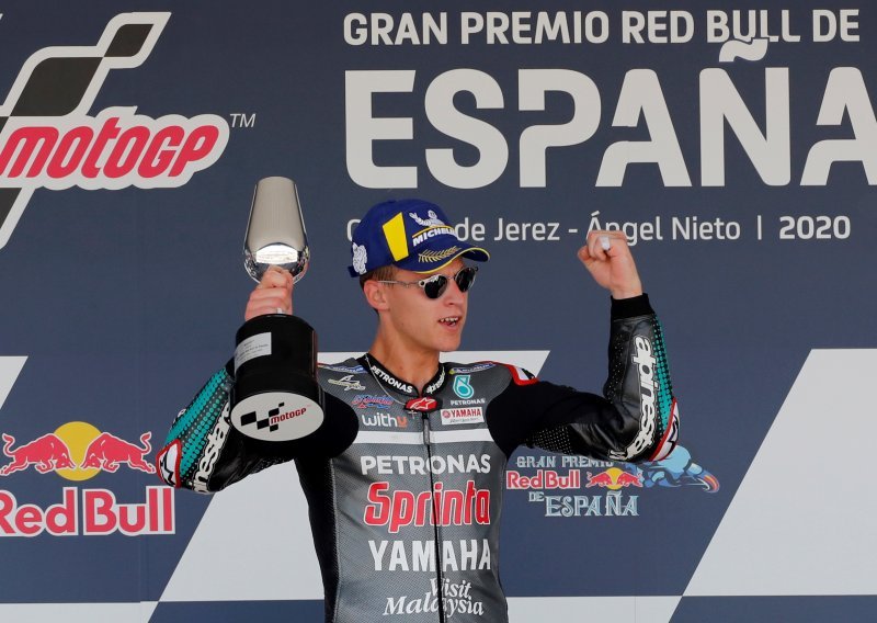 Quartararo prvi Francuz nakon 21 godine s pobjedom u MotoGP klasi; utrku obilježio težak pad prvaka Marqueza koji je iznesen na nosilima