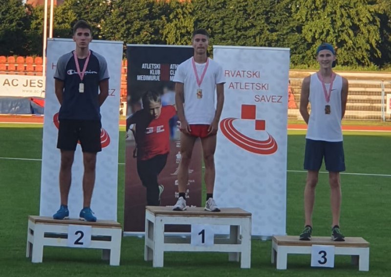 Dino Bošnjak najbolji na 10.000m, Borna Čeran u konkurenciji mlađih juniora nedodirljiv na 1500m, a brončani na 800...