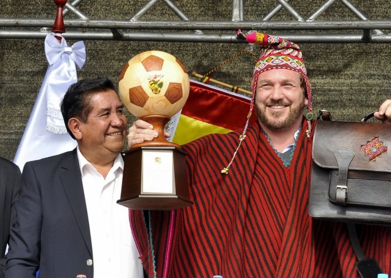 Nova žrtva koronavirusa; preminuo predsjednik Bolivijskog nogometnog saveza Cesar Salinas