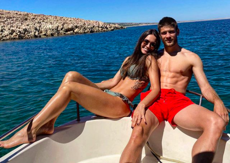 Romantični nogometaš: Andrej Kramarić svoju je djevojku odveo u Modru špilju