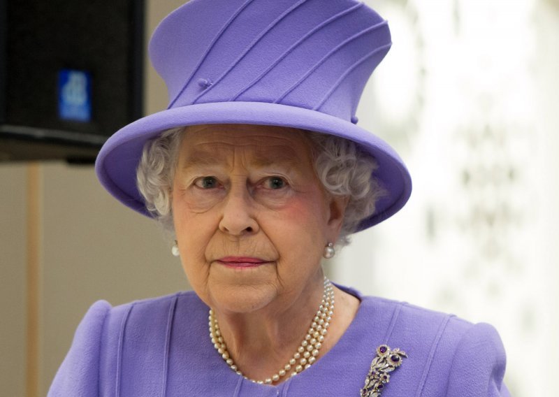 Engleska kraljica dala dozvolu za povijesnu utakmicu!