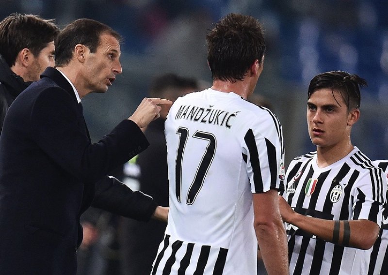 Dybala junak Juventusa, Mandžin post se nastavlja