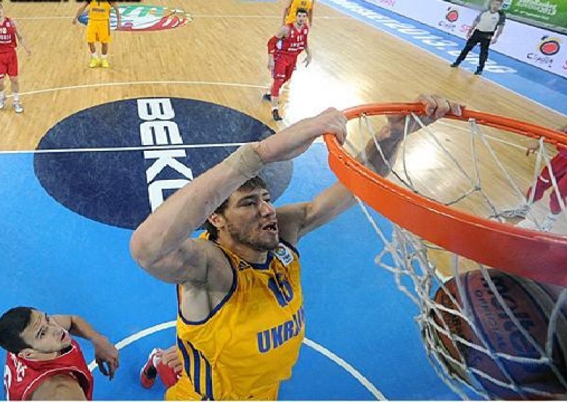Eurobasket: Ukrajina šokirala Srbiju!