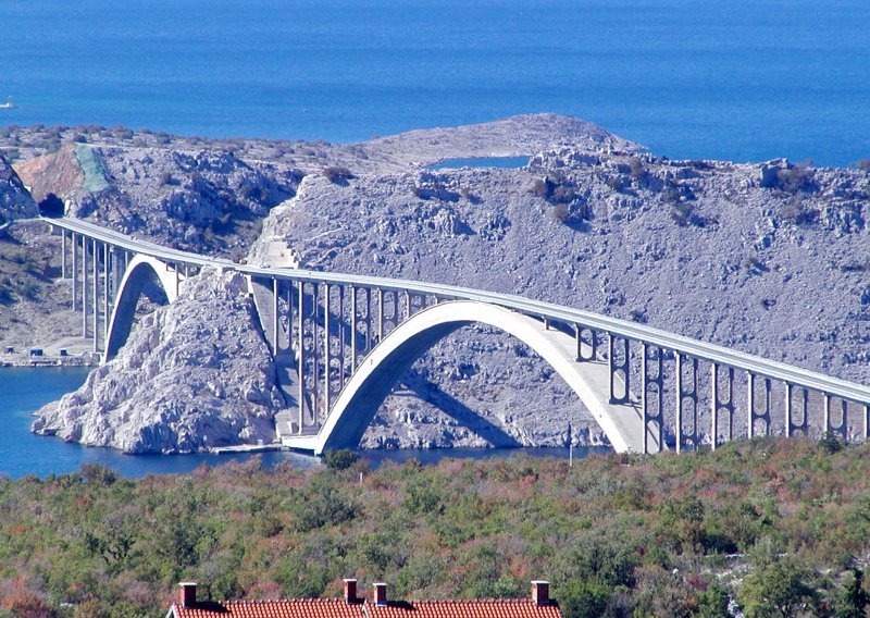 Unija Kvarnera od Ustavnog suda traži da poništi naplatu mostarine na Krčkom mostu