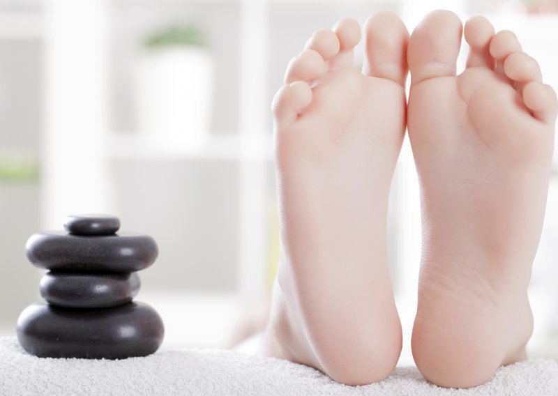 Kako se lako riješiti suhih i ispucanih stopala?