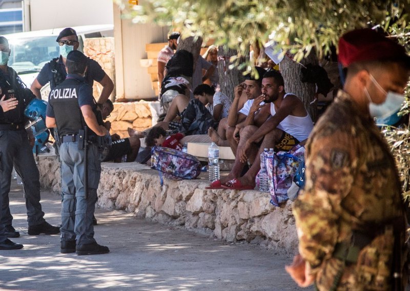 Ispražnjen kamp na Lampedusi zbog neadekvatnih uvjeta