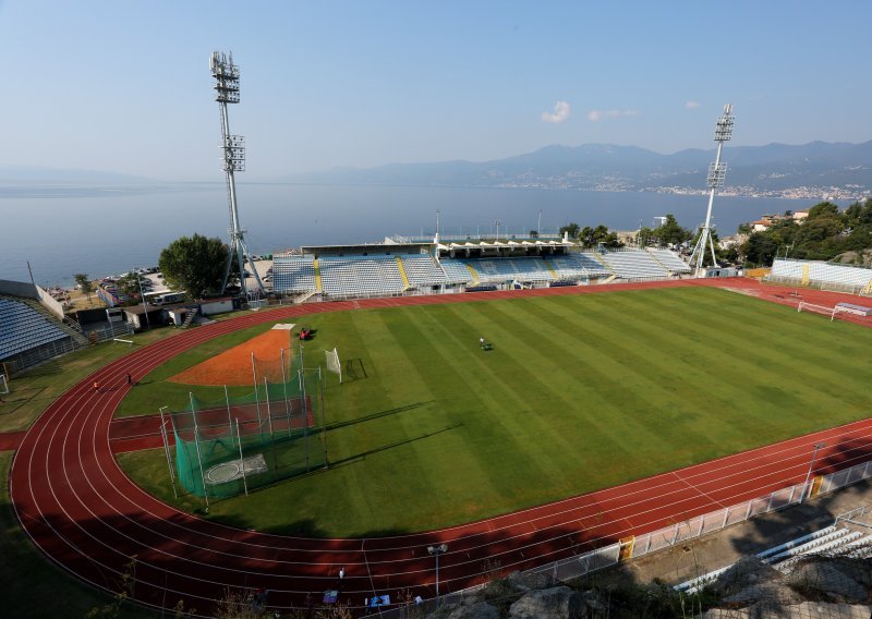 Legendarni stadion pod stijenama ponovno je prvoligaški; Kantrida dobila sve dozvole, a prva utakmica na njoj će se igrati jako brzo