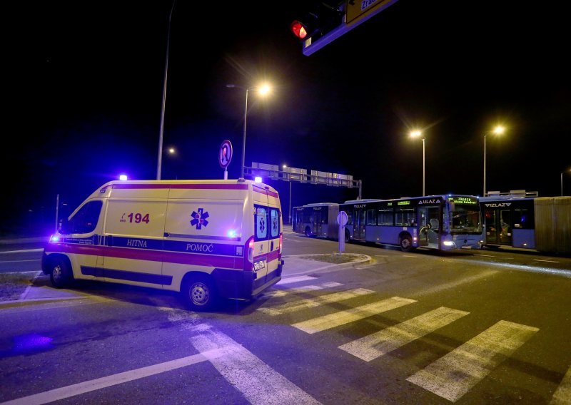 U prometnoj nesreći u Zagrebu poginula jedna osoba