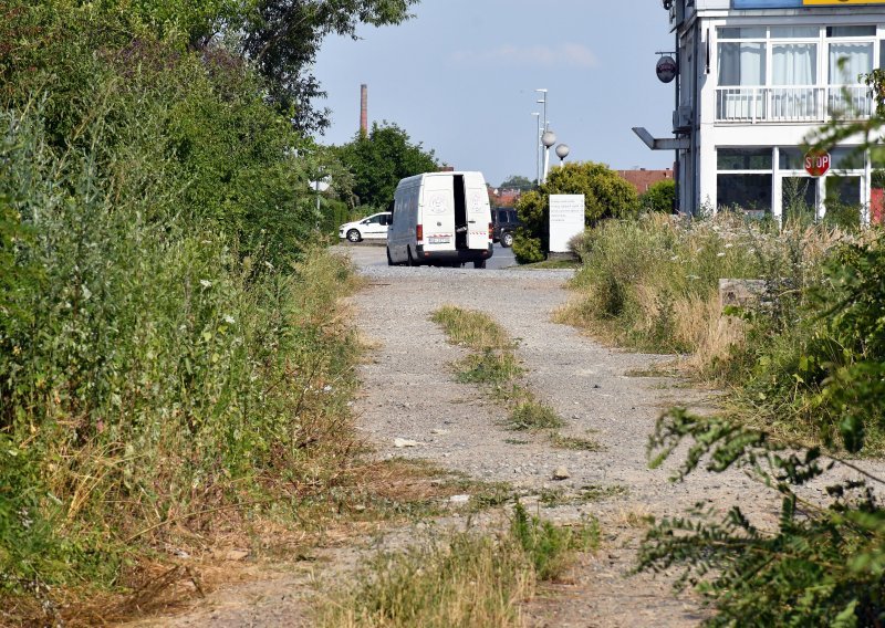 Optužnica protiv krijumčara ljudi koji su preko granice prebacili 40 stranaca i za to primili 6300 eura