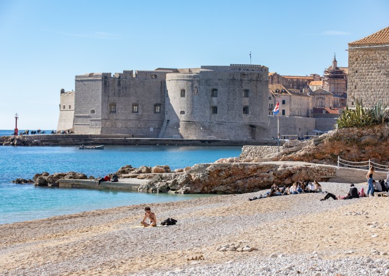 Muškarac dvije godine u Dubrovniku organizirao izlete i razgledavanje Dubrovnika, no nije izdavao račune; petljao je i s plaćama radnika te utajio gotovo 3,5 milijuna kuna