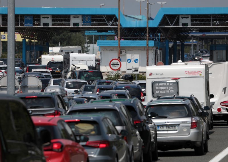 Od petka do nedjelje u Istru ušlo više od 116 tisuća putnika
