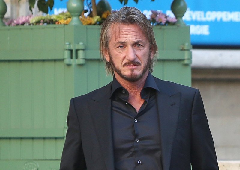 Slavni Sean Penn oženio se 31 godinu mlađom glumicom