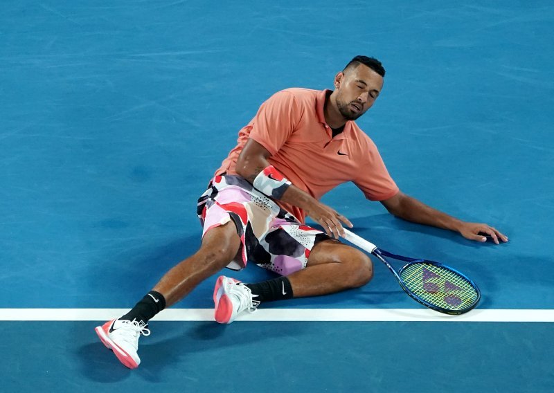 Nick Kyrgios nastavlja dijeliti lekcije; kontroverzni Australac odustao od US Opena pa bezobrazno udario po kolegama iz svijeta tenisa