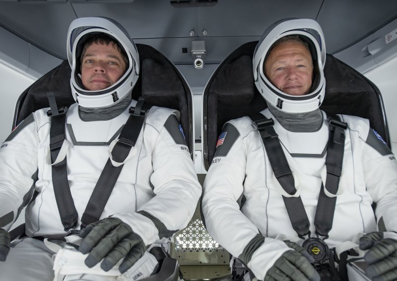 Dvojica NASA-inih astronauta sa SpaceX-a spustili se na Zemlju