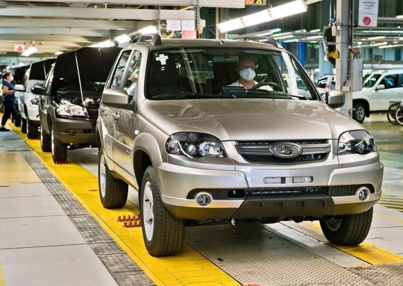 Lada Niva vozi dalje! Ruski terenac ponovno s dobrom starom oznakom - Lada