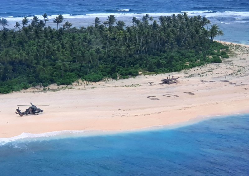 Brodolomci spašeni sa zabačenog otoka zahvaljujući SOS poruci u pijesku