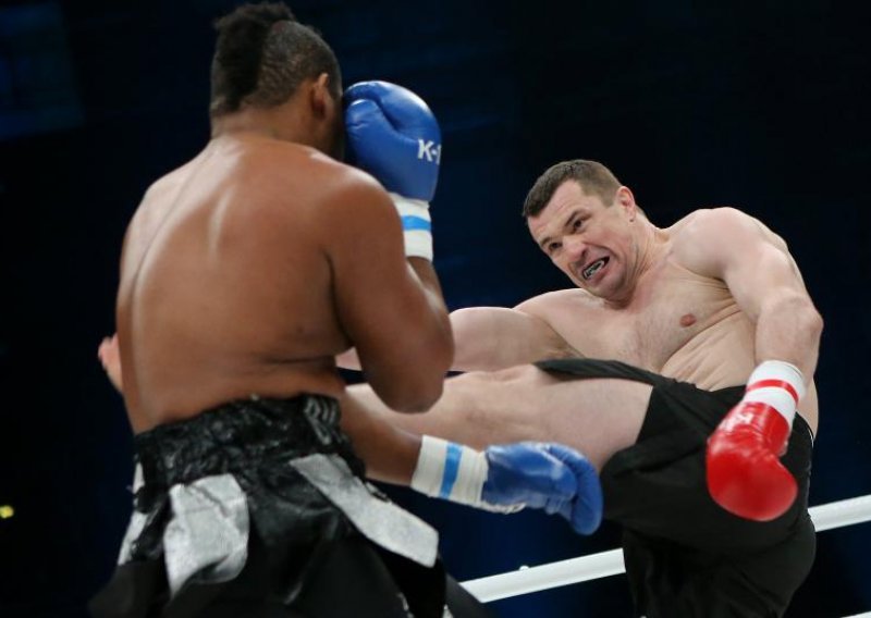 Cro Cop usred LA ušutkao bahatog Amerikanca