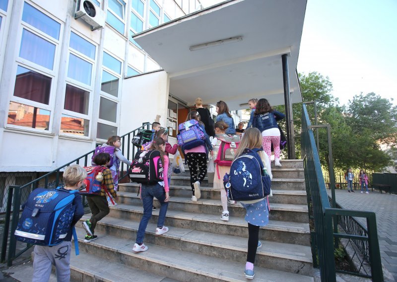 WHO: 'Riskantno razdoblje' za Europu koja otvara škole, ali one nisu žarišta covida