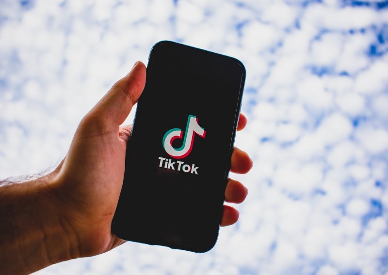 TikTok počeo plaćati najpopularnijima, ovo su uvjeti