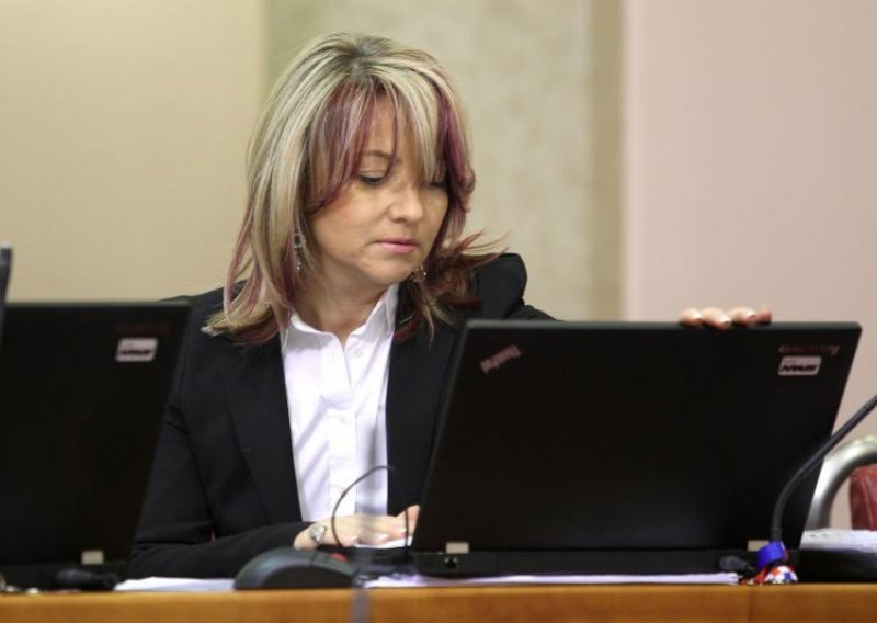 Sunčana Glavak se ispričala vatrogascima