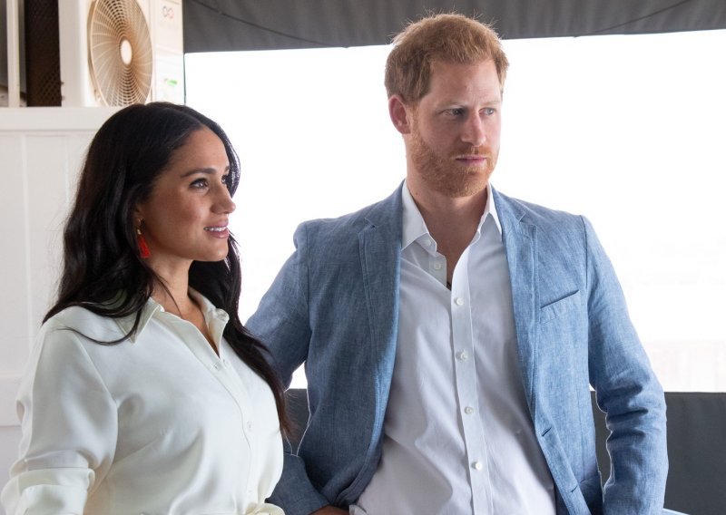 Princ Harry priznao da mu je tek Meghan Markle otvorila oči i ukazala na brojne probleme u njegovoj domovini i svijetu