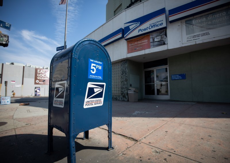 Američka pošta odgađa reformu; ravnatelj objasnio kako bi otežala dopisno glasanje