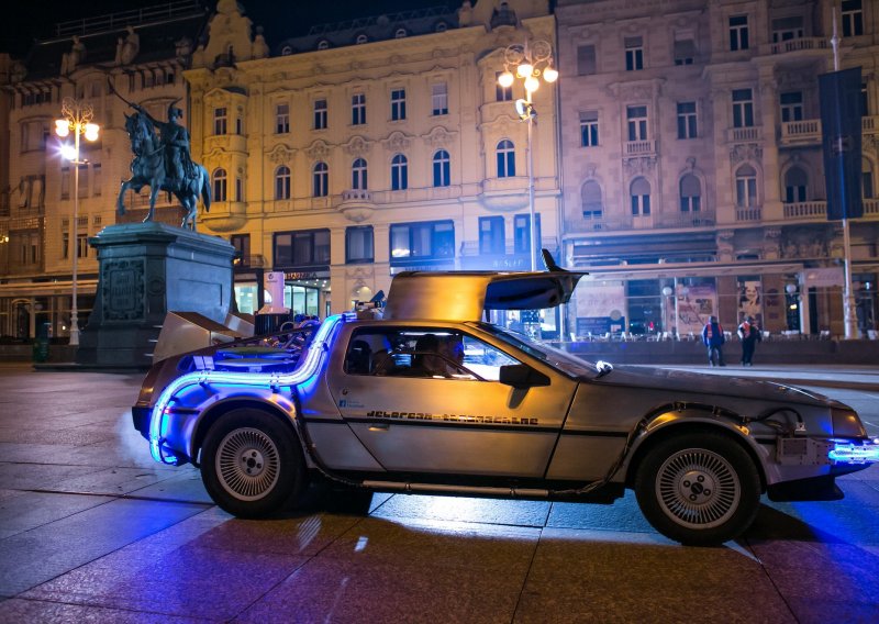 Iz nekog drugog vremena u Zagreb sletio legendarni DeLorean DMC-12