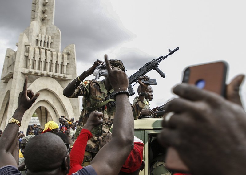 Mali: Vojska nakon puča obećala da će organizirati izbore