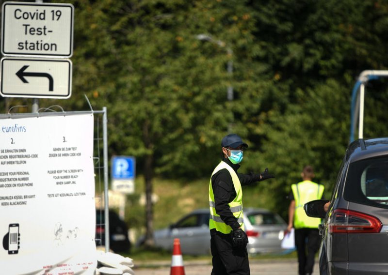 Poljska i Slovačka bilježe rekordan broj novozaraženih koronavirusom