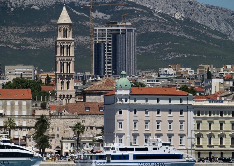 Pozitivna djelatnica pisarnice splitskog Općinskog državnog odvjetništva; kolegice u samoizolaciji