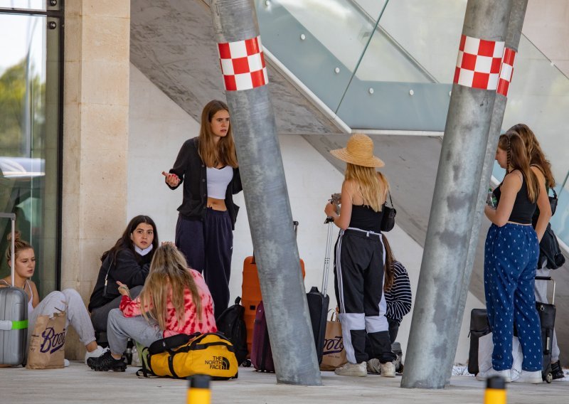 Na crvenim smo listama, a Svjetsko vijeće za putovanja i turizam dalo Hrvatskoj oznaku sigurne destinacije