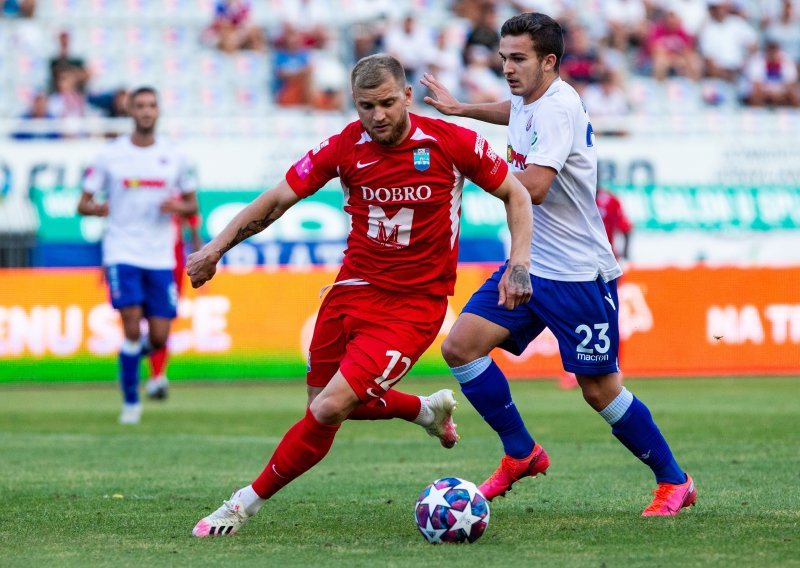 [VIDEO] Zahuktao se derbi na Gradskom vrtu; Hajduk zabio dva gola u dvije minute, Osijek se uspio vratiti u igru krajem prvog dijela