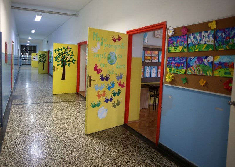 Ministar Fuchs o početku škole: Što će biti s produženim boravkom i prekovremenima za nastavnike? Kad se sve stabilizira, povući će još jedan potez