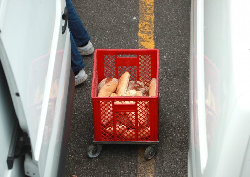 Zašto Hrvati kruh plaćaju skuplje od Nijemaca; prosječno na godinu svaki član kućanstva pojede 55 kilograma