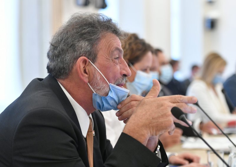 Sindikat hrvatskih učitelja poslao otvoreno pismo ministru: Ovo je 10 gorućih pitanja