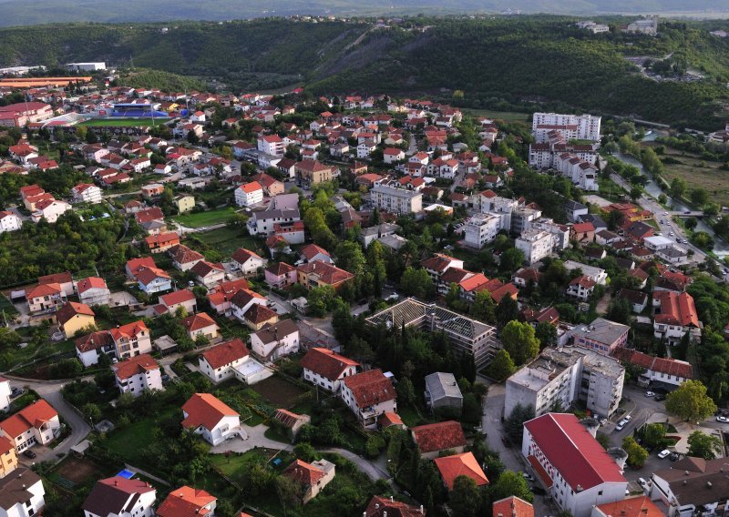 U BiH gotovo 300 zaraženih i devet preminulih: U Hercegovini razmišljaju o potpunoj zabrani svadbi