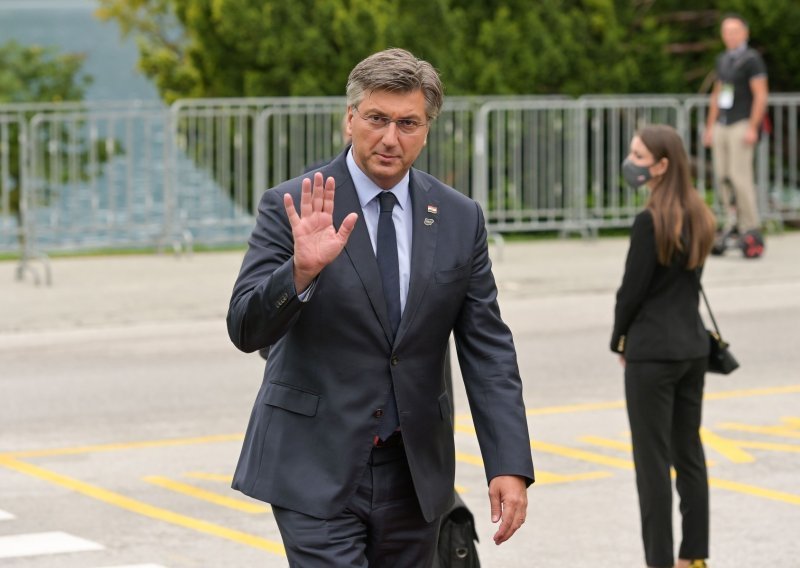 Premijer Plenković ima poruku za školarce: Budite odgovorni, slušajte svoje roditelje i učitelje