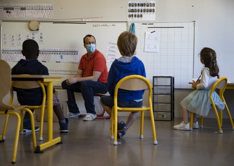 U Europi raste nervoza zbog početka školske godine, najstrože mjere u Španjolskoj: pranje ruku najmanje pet puta dnevno