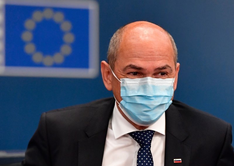 Janša: Svi moraju poštovati mjere da savladamo epidemiju