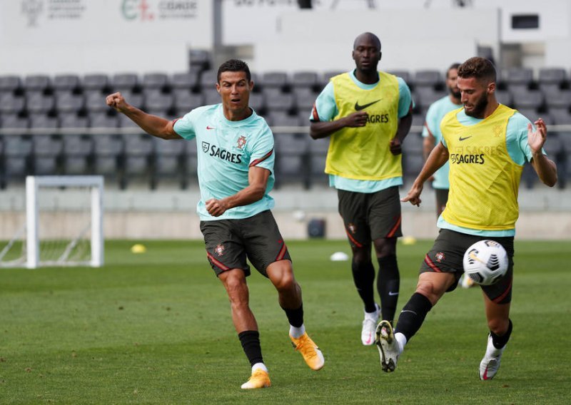 Dobre vijesti za izbornika Dalića; Portugal ostao bez važnog igrača uoči Hrvatske, Ronaldo zbog nezgodne ozljede propustio trening