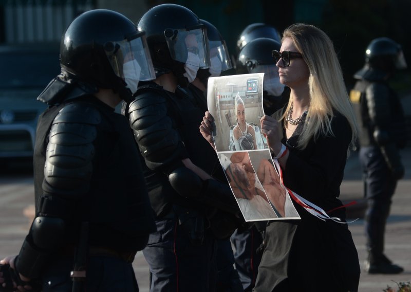 Masovna uhićenja na prosvjedima protiv Lukašenka u Minsku