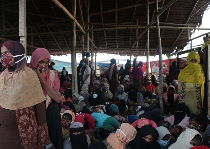 Gotovo 300 migranata Rohindža iskrcalo se na otok Sumatru